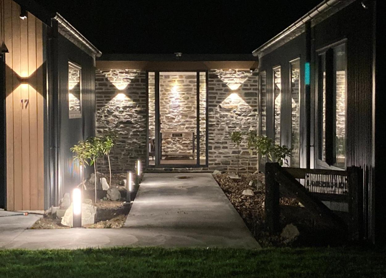The Landsborough Tekapo Villa Lake Tekapo Exterior photo